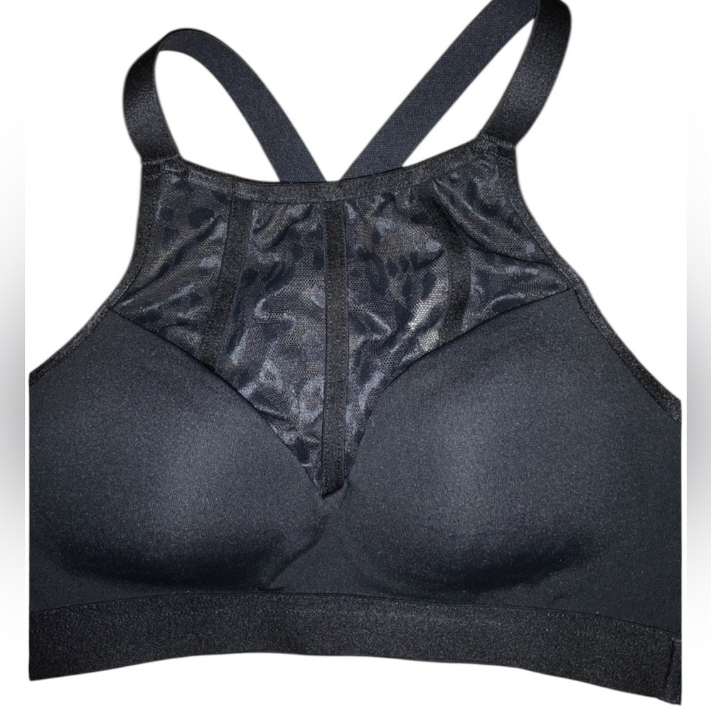 Victoria’s Secret Knockout Sports Bra 34C Black Medium Support NWT